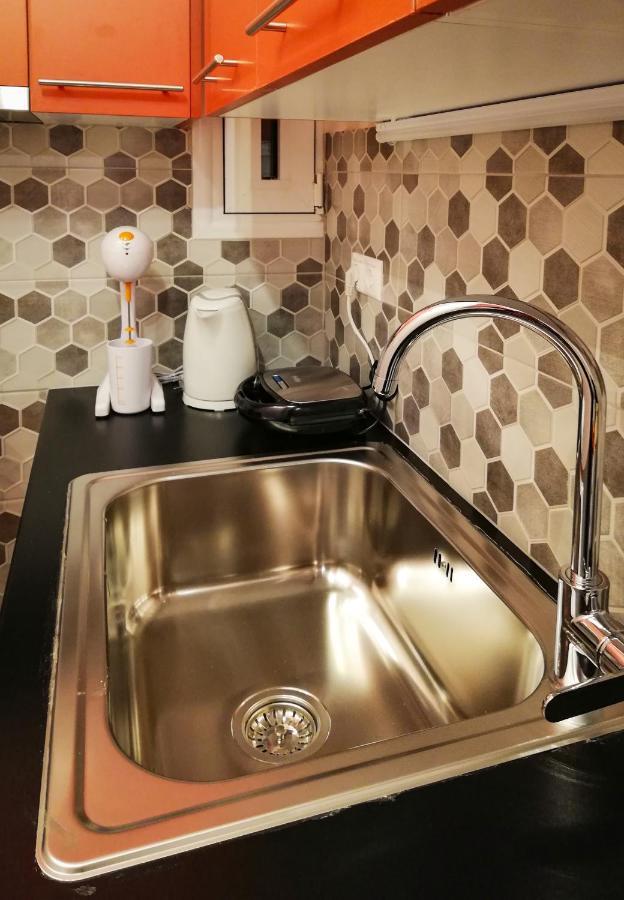 Stylish Modern Studio In The Heart Of Aten Exteriör bild
